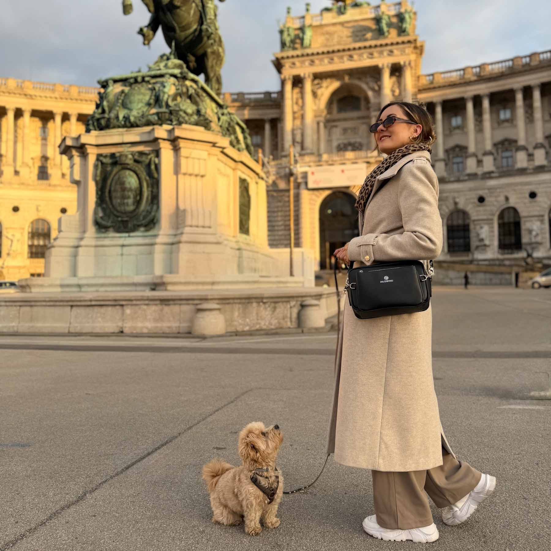 Dog Walking Bag YUNO with front pocket - Pre-order special with free Poop Bag Holder