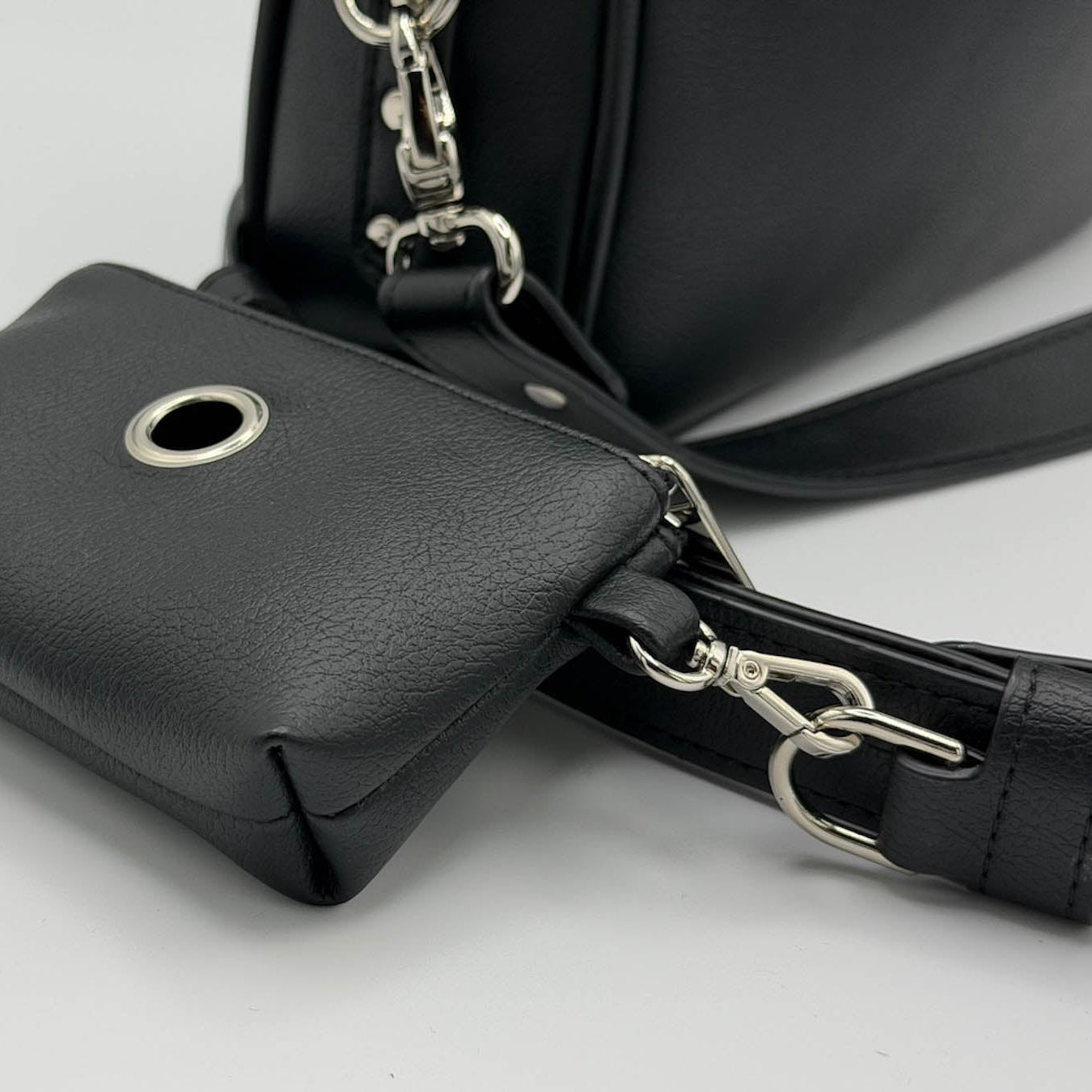 Poop Bag Holder YUNO (available immediately)